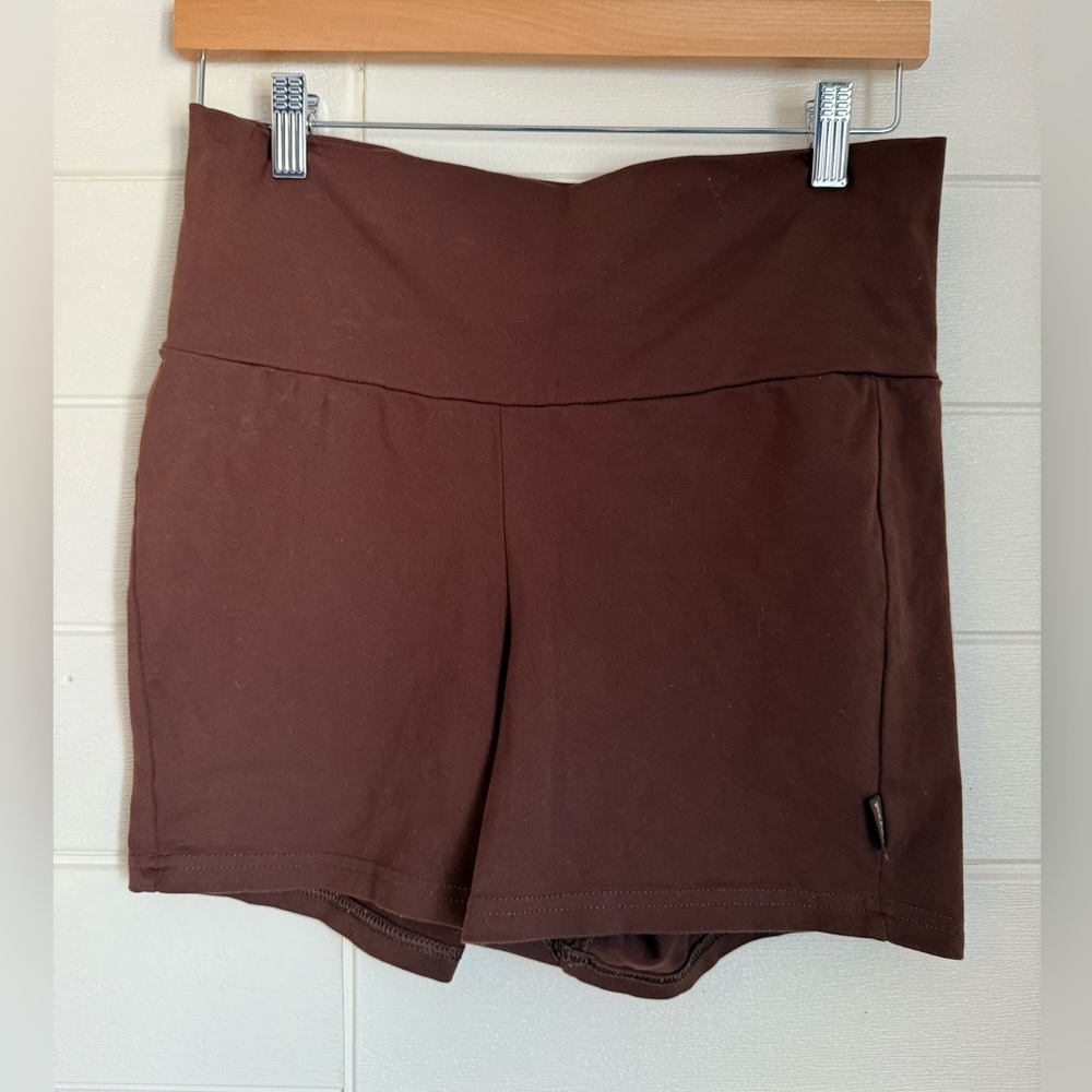 Vintage PRANA Wide Flat Waist Yoga Short Made in the USA Brown Size Medium
